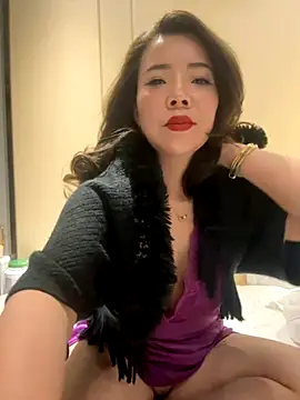 anna yngs online show from 11/23/25, 01:27