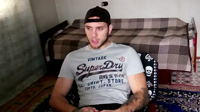 Jordan1Dior online show from 10/06/25, 06:11