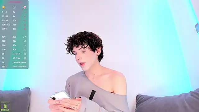 Snapshot of ColeStorm chatting on 10/17/25, 08:55 ColeStorm online show from 10/17/25, 08:55