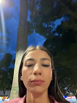 -juicy  online show from 04/10/26, 11:20