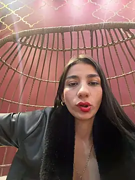 Snapshot of -juicy_ chatting on 07/26/26, 10:38 -juicy online show from 07/26/26, 10:38