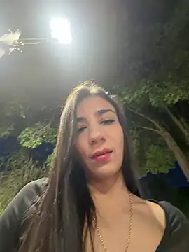 Snapshot of -juicy_ chatting on 07/27/26, 11:45 -juicy online show from 07/27/26, 11:45
