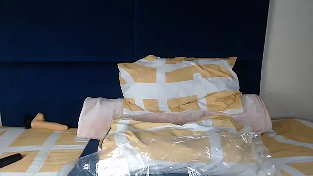 Snapshot of Diva-Lolah chatting on 10/14/25, 04:41 Diva-Lolah online show from 10/14/25, 04:41