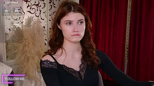 Angell Wild online show from 11/08/25, 01:33