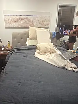 Snapshot of iamthepublickmasterbater chatting on 02/18/26, 04:47 iamthepublickmasterbater online show from 02/18/26, 04:47