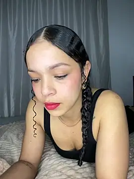 Yasmin777  online show from 11/26/25, 11:28