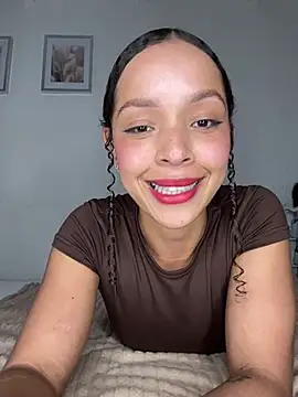 Yasmin777  online show from 03/18/26, 10:24