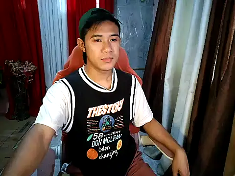 Snapshot of urboy_cass chatting on 09/22/25, 02:46 urboy cass online show from 09/22/25, 02:46