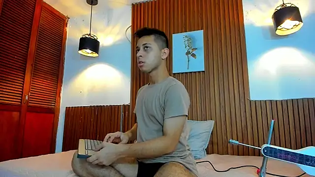 David niet online show from 11/08/25, 06:07