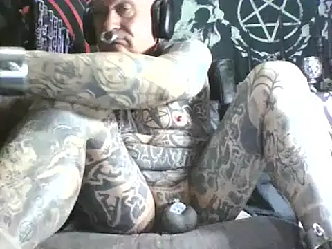 object857 online show from 10/18/25, 05:46