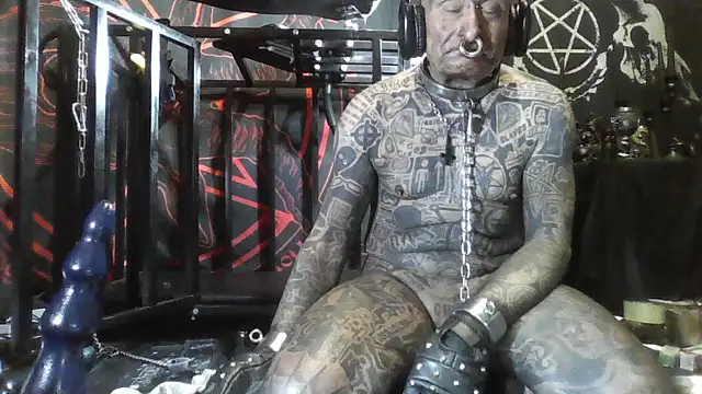 object857 online show from 04/12/26, 01:38