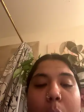 1n0nlythroat online show from 12/18/25, 01:33