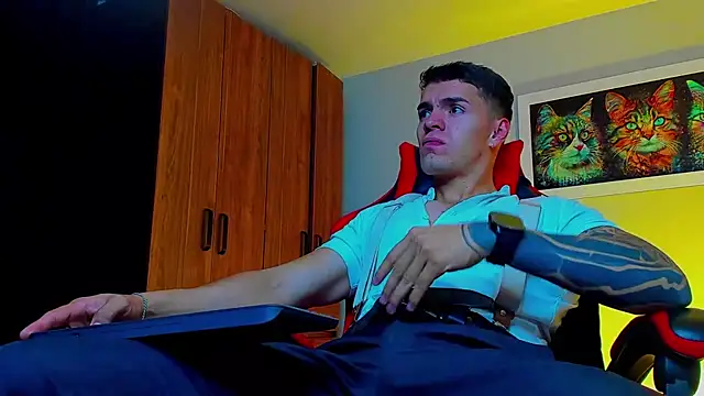 ALPHA DOMINUS  online show from 09/22/25, 03:52