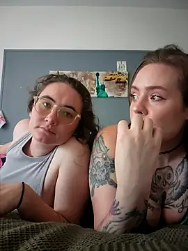 AndHerXO online show from 02/18/26, 01:51