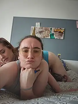 Snapshot of AndHerXO chatting on 07/15/26, 01:49 AndHerXO online show from 07/15/26, 01:49