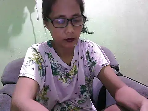 HotLadyPinay32 online show from 02/23/26, 09:17