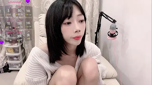 tuantuanle online show from 03/12/26, 03:07