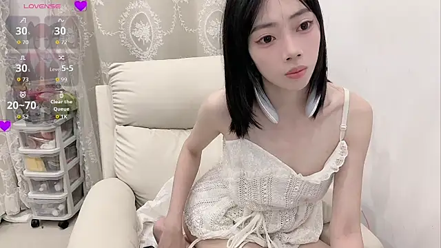 tuantuanle online show from 04/04/26, 02:14