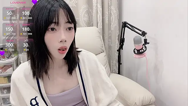 Snapshot of tuantuanle chatting on 04/24/26, 03:36 tuantuanle online show from 04/24/26, 03:36