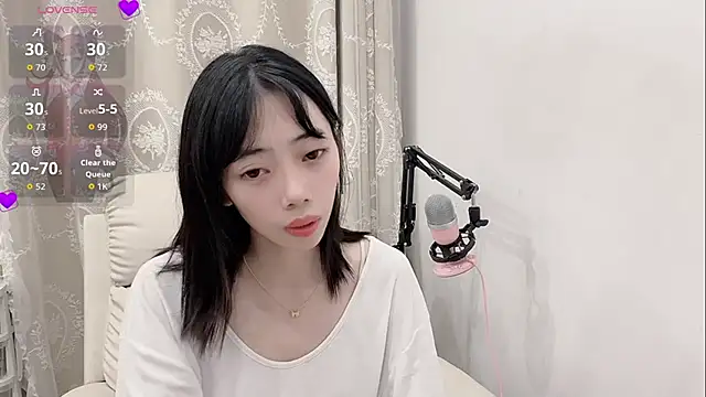 Snapshot of tuantuanle chatting on 04/28/26, 06:13 tuantuanle online show from 04/28/26, 06:13