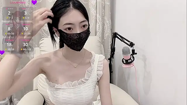 Snapshot of tuantuanle chatting on 05/03/26, 01:17 tuantuanle online show from 05/03/26, 01:17