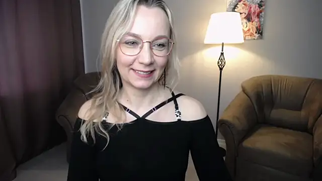 Ava Elior online show from 05/13/26, 10:01