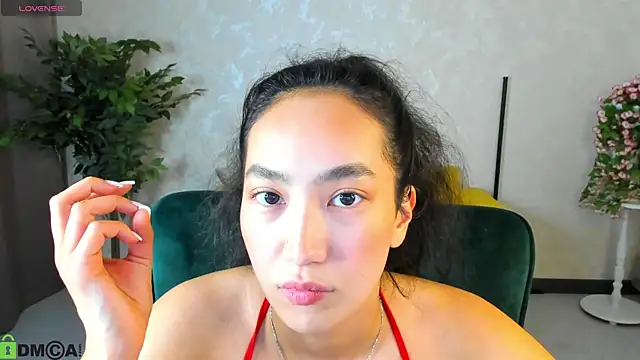 FlirtyAura online show from 12/21/25, 03:24