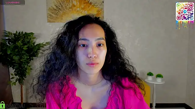 Snapshot of FlirtyAura chatting on 04/23/26, 03:52 FlirtyAura online show from 04/23/26, 03:52