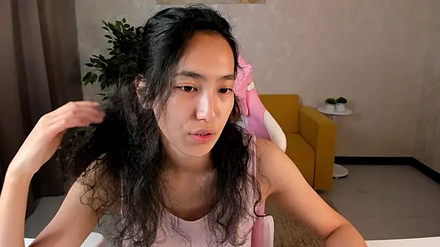 Snapshot of FlirtyAura chatting on 07/03/26, 03:35 FlirtyAura online show from 07/03/26, 03:35