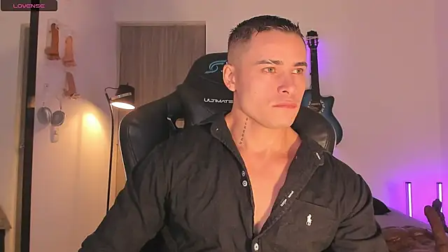 connorsmiith online show from 07/11/26, 12:41