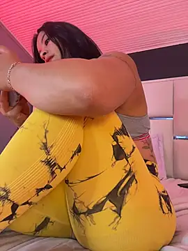 BellaFernandez   online show from 04/27/26, 01:20