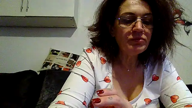 RubyyRosee online show from 01/12/26, 09:58