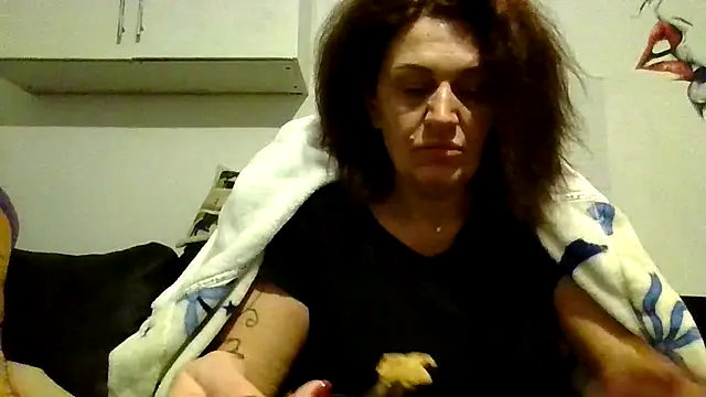 RubyyRosee online show from 01/13/26, 06:08