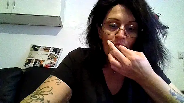 RubyyRosee online show from 06/03/26, 01:36