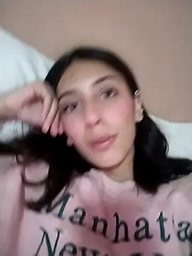 Snapshot of M4tute chatting on 09/22/25, 10:01 M4tute online show from 09/22/25, 10:01