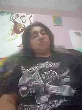 Snapshot of Lovelyrainn chatting on 10/20/25, 12:00 Lovelyrainn online show from 10/20/25, 12:00