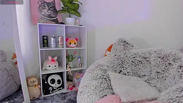 akame meow online show from 10/28/25, 03:04