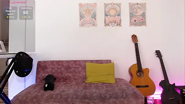 Susanahendrix online show from 09/28/25, 03:17