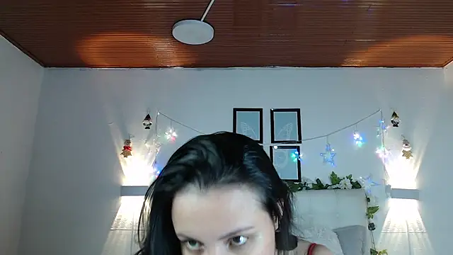 Snapshot of Megan_05_ chatting on 01/08/26, 06:21 Megan 05 online show from 01/08/26, 06:21