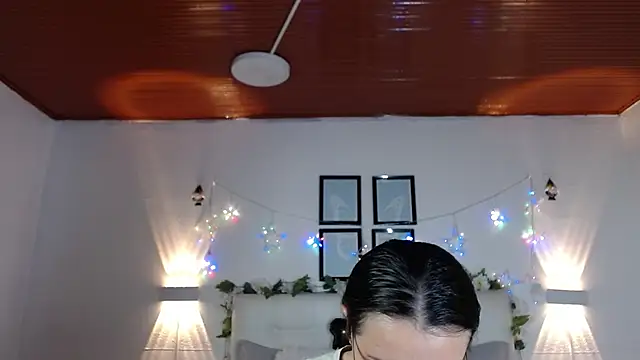 Snapshot of Megan_05_ chatting on 02/05/26, 07:07 Megan 05 online show from 02/05/26, 07:07