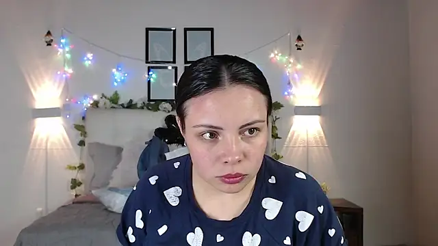 Snapshot of Megan_05_ chatting on 02/27/26, 07:03 Megan 05 online show from 02/27/26, 07:03