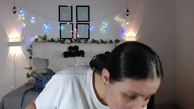 Megan 05  online show from 03/19/26, 06:56