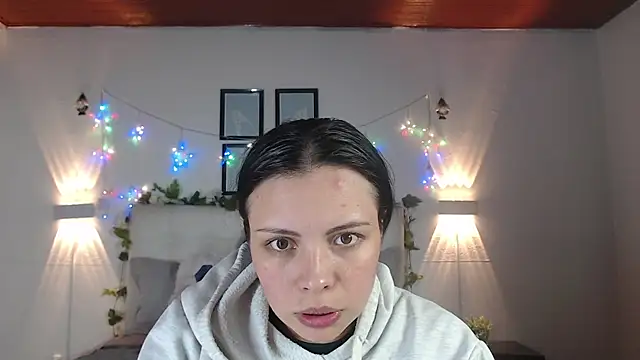 Megan 05  online show from 04/09/26, 07:08