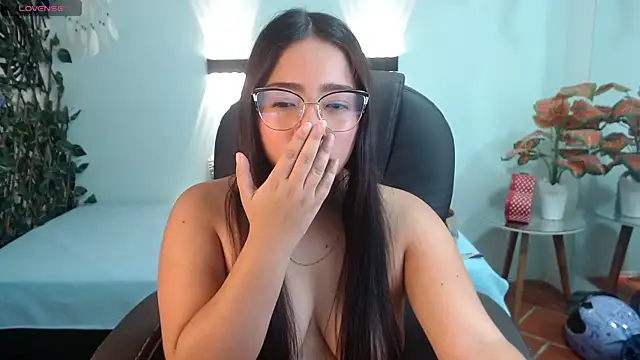 tinisweet online show from 04/29/26, 06:58
