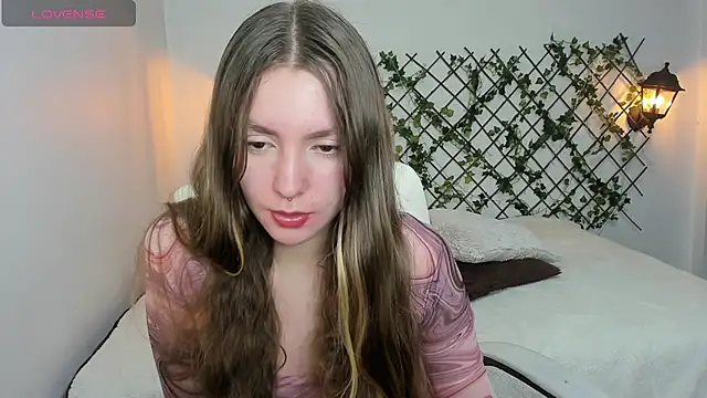 Snapshot of velvet__moon chatting on 02/02/26, 11:36 velvet moon online show from 02/02/26, 11:36