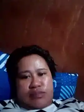 Snapshot of Marianne9822 chatting on 12/02/25, 11:04 Marianne9822 online show from 12/02/25, 11:04