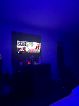 BigMfLuther online show from 12/16/25, 04:39