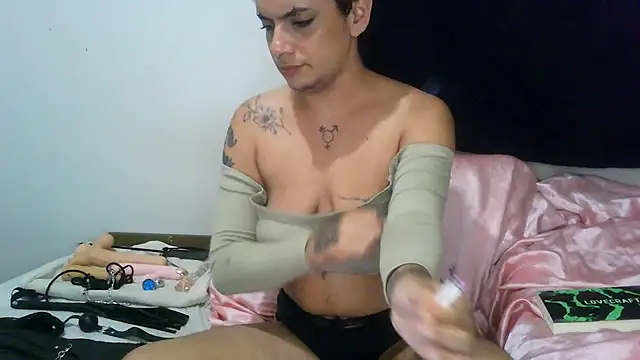 ttransviado online show from 09/14/25, 04:44