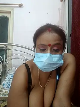 Snapshot of Barna_Love chatting on 05/02/26, 06:46 Barna Love online show from 05/02/26, 06:46
