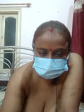 Snapshot of Barna_Love chatting on 05/26/26, 06:26 Barna Love online show from 05/26/26, 06:26